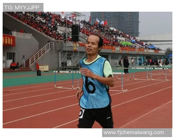 荣成足球俱乐部核心球星引领球队奋勇拼搏再创辉煌征程